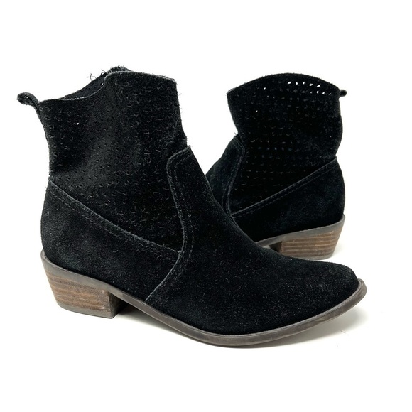 American Eagle Outfitters Black Suede Perforated Ankle Booties Size 6 - Picture 1 of 8